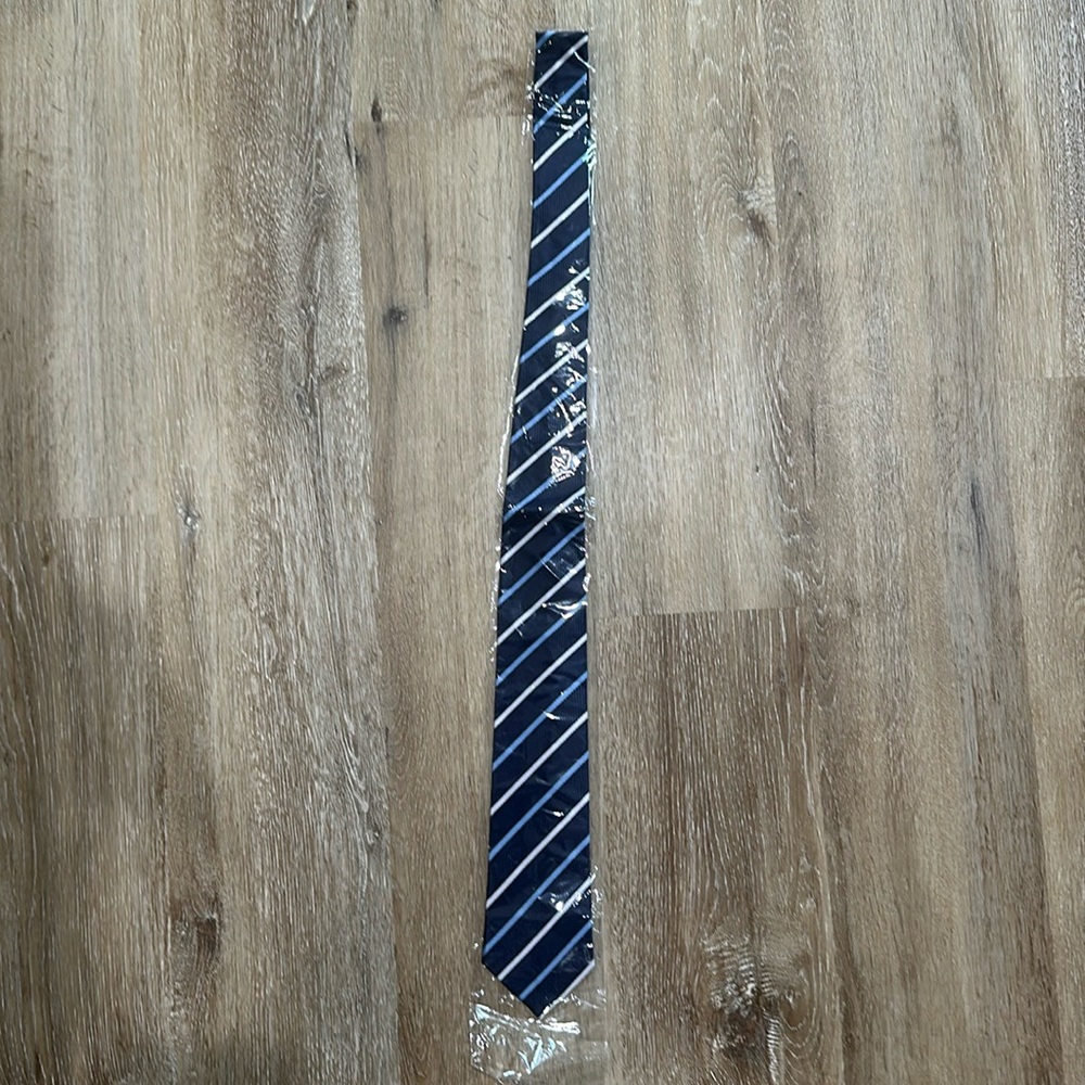 NWT kailong handmade blue and silver tie